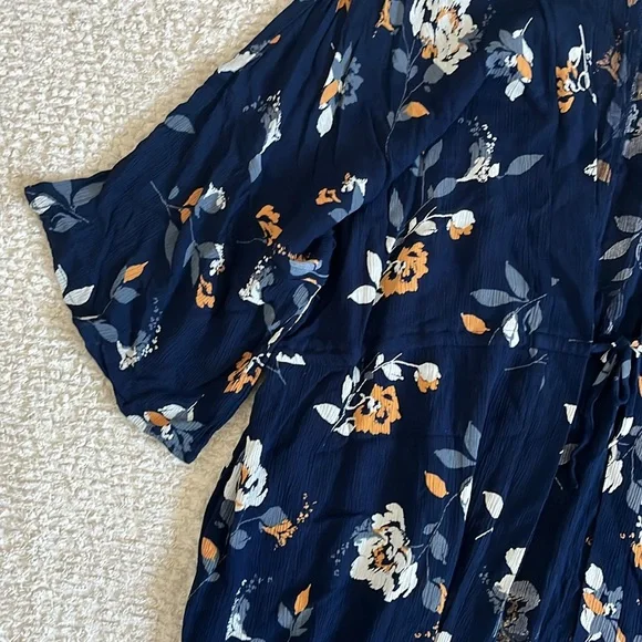 Maurice’s Navy Floral Kimono Cover Up Size L/LX - Picture 3 of 6